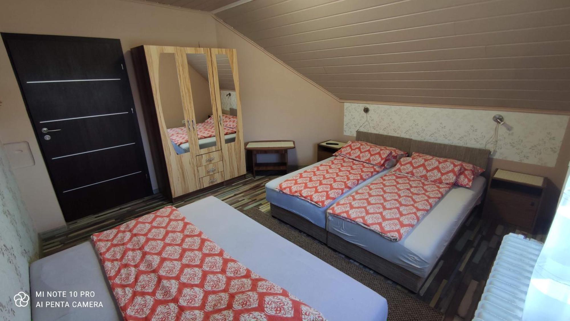 Apartman Aniko Vendeghaz Harkány Exterior photo