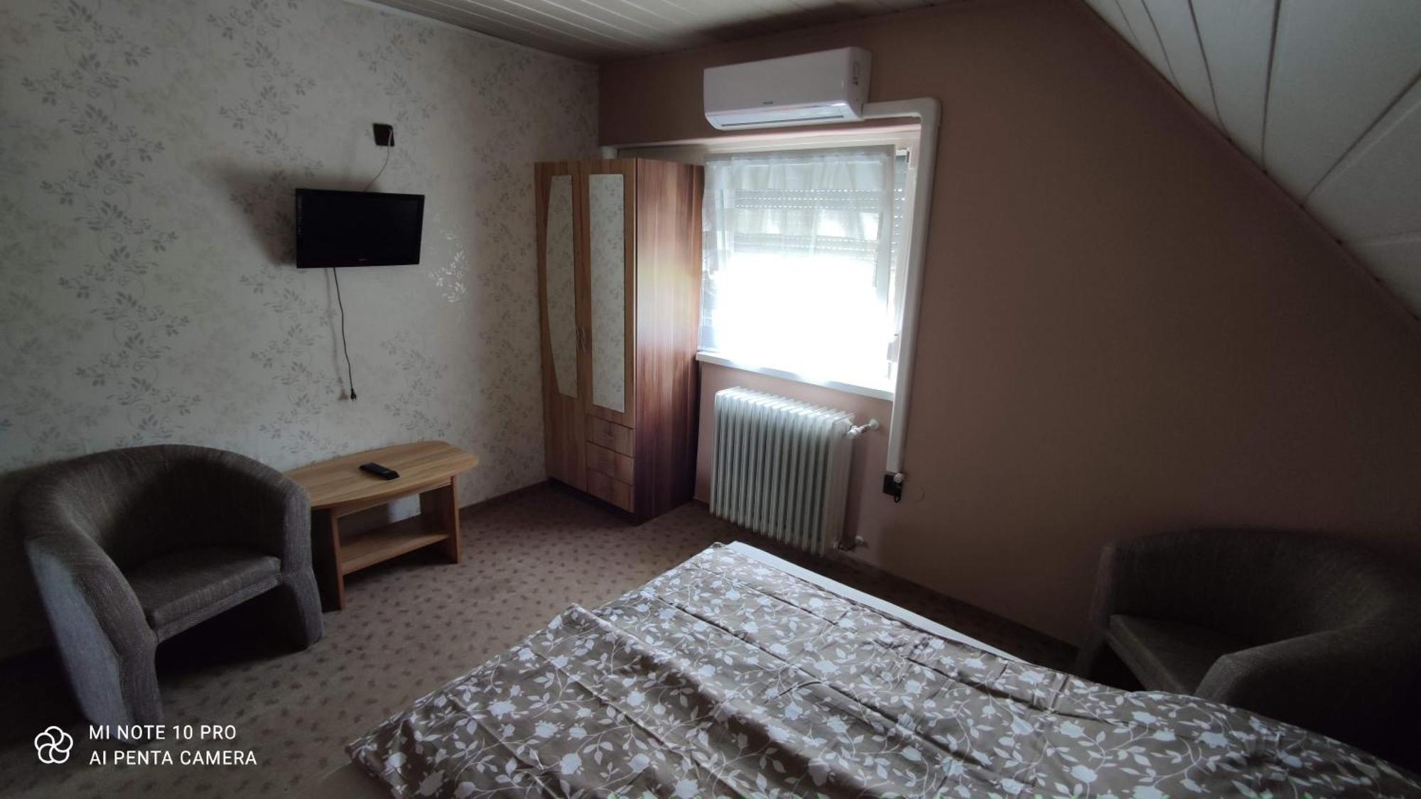 Apartman Aniko Vendeghaz Harkány Exterior photo
