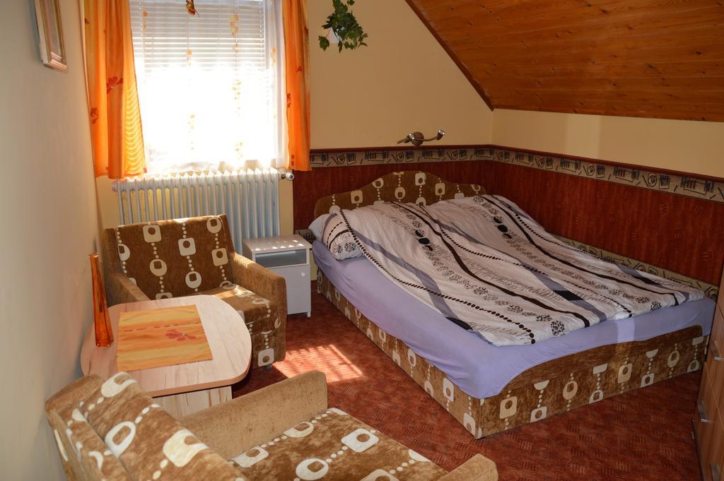 Apartman Aniko Vendeghaz Harkány Room photo